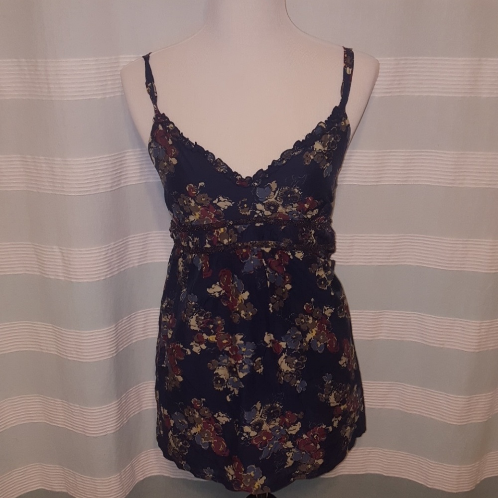 NWT Navy blue floral tank top